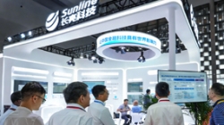 讓AI更懂金融！長(zhǎng)亮科技重磅亮相2025中國(guó)國(guó)際金融展