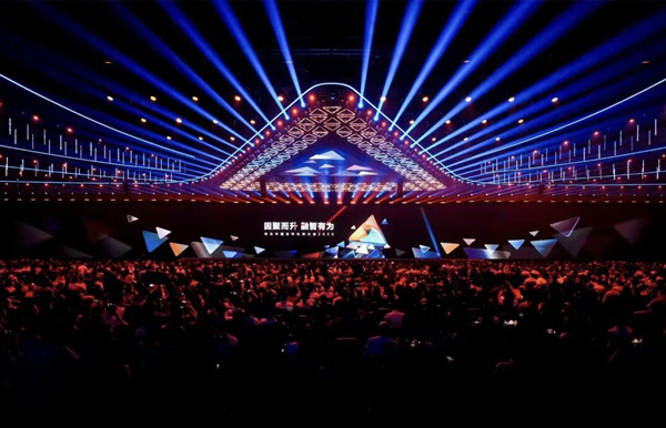 長亮科技亮相華為中國合作伙伴大會2026，雙獎加冕彰顯生態(tài)價值共振